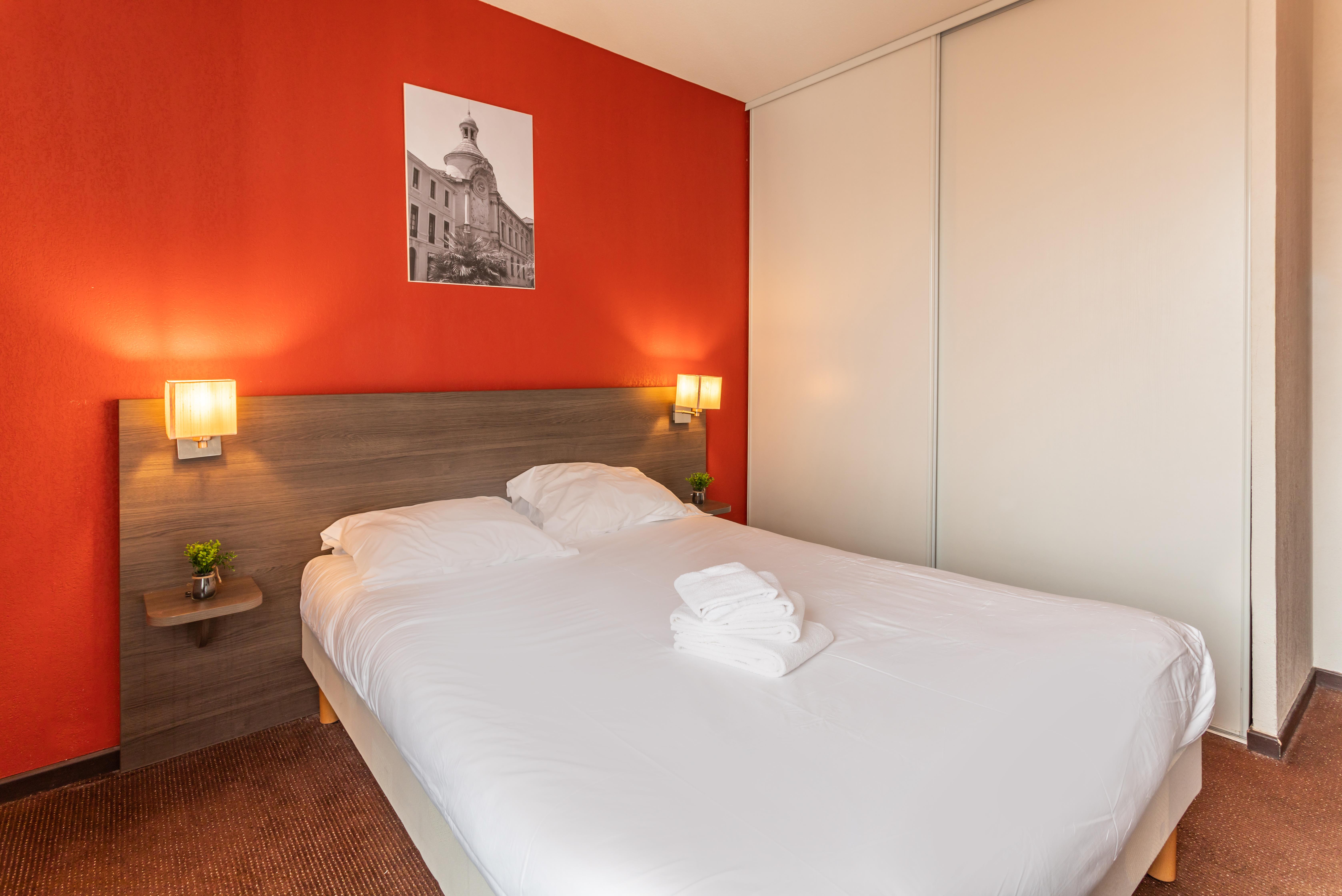 Zenitude Hôtel-Résidences Nîmes Centre Exterior foto